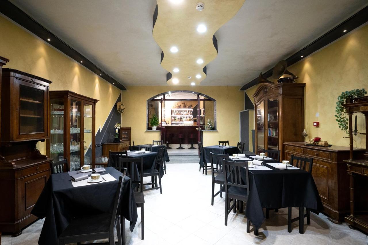 J Hotel Orbassano Kültér fotó