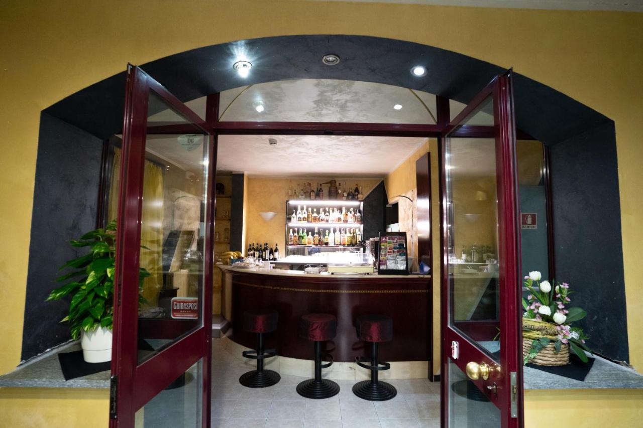 J Hotel Orbassano Kültér fotó