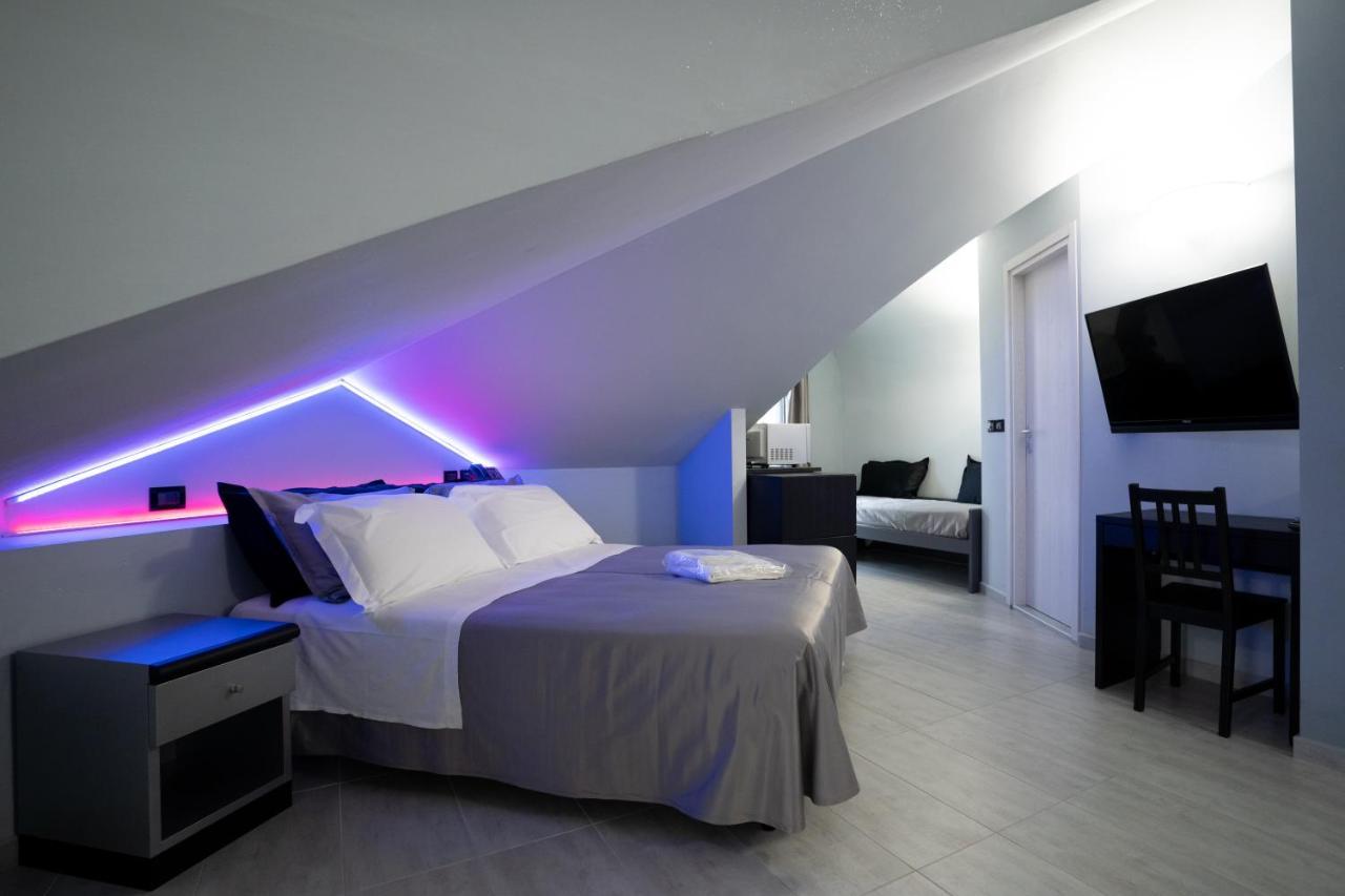 J Hotel Orbassano Kültér fotó